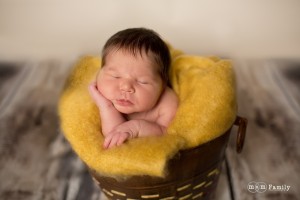 MnM Family Photography | Chester County Newborn Photographer