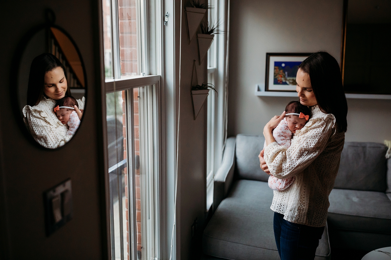 Philadelphia Lifestyle Newborn Photographer_0000